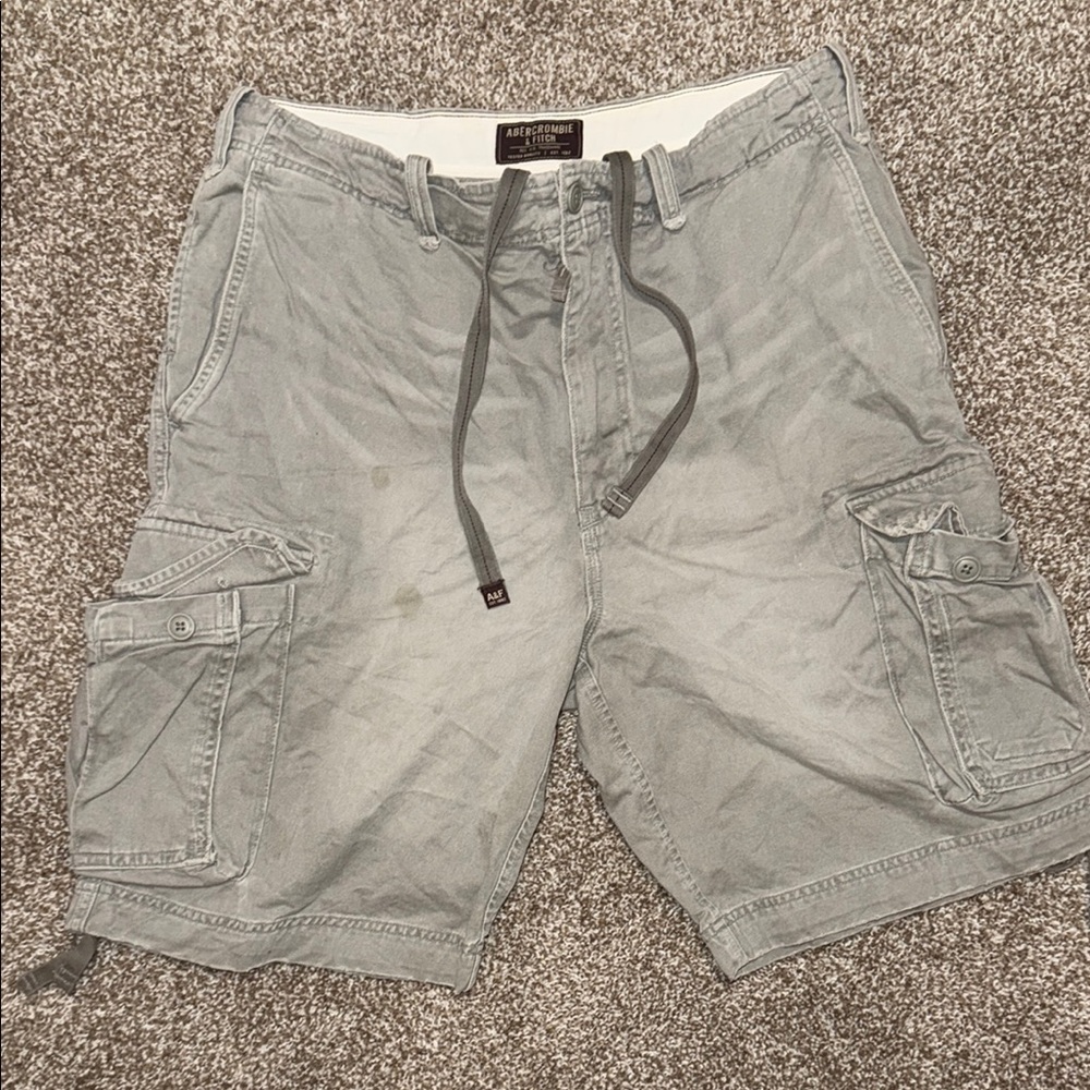 Abercrombie and Fitch Men's Gray Cargo Shorts 34